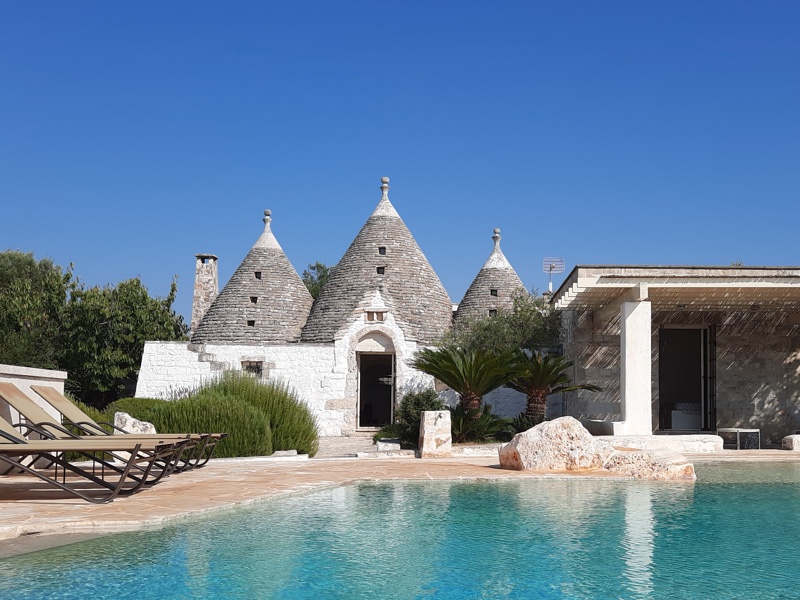 Visit Alberobello